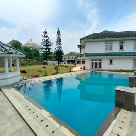 Villa Puncak Resort Gunung Agung Cikundul Экстерьер фото